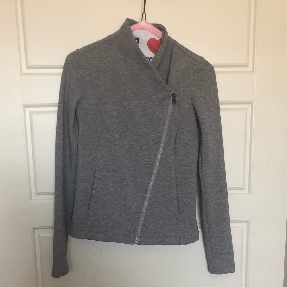 ❤️Athleta Grey zipup sweater excellent condition❤️